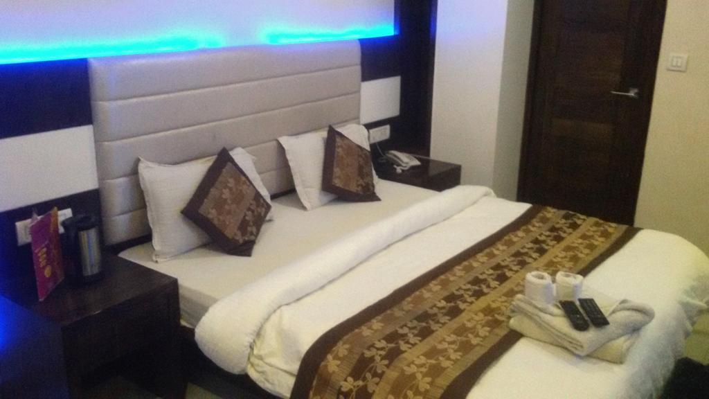 Hotel Saffron Inn New Delhi Eksteriør bilde