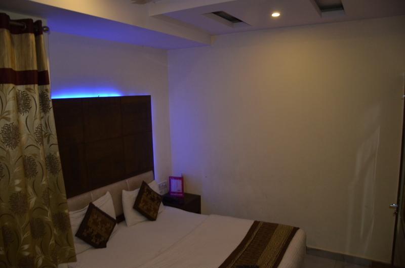 Hotel Saffron Inn New Delhi Eksteriør bilde