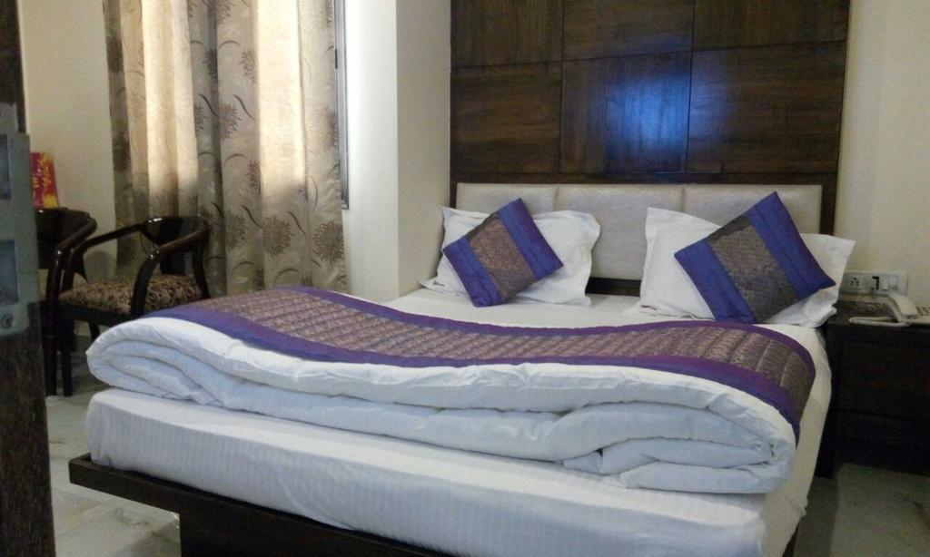 Hotel Saffron Inn New Delhi Eksteriør bilde