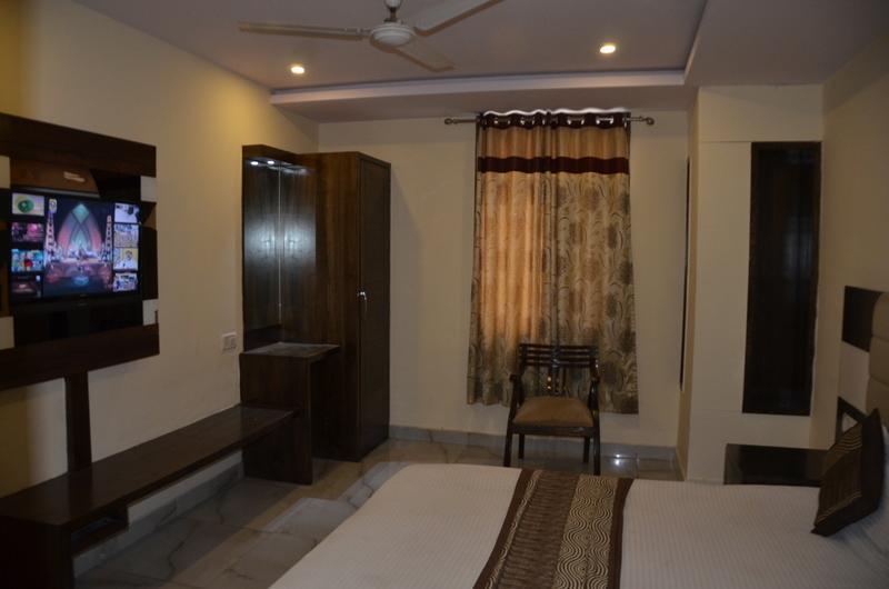 Hotel Saffron Inn New Delhi Eksteriør bilde