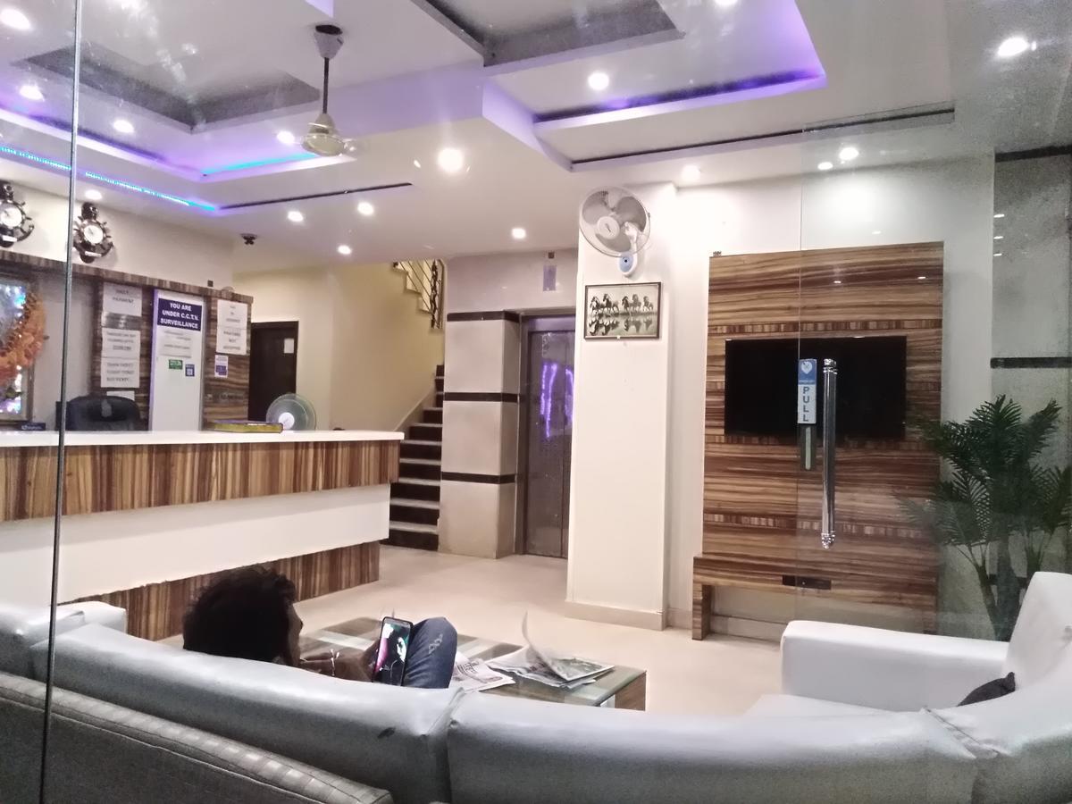 Hotel Saffron Inn New Delhi Eksteriør bilde